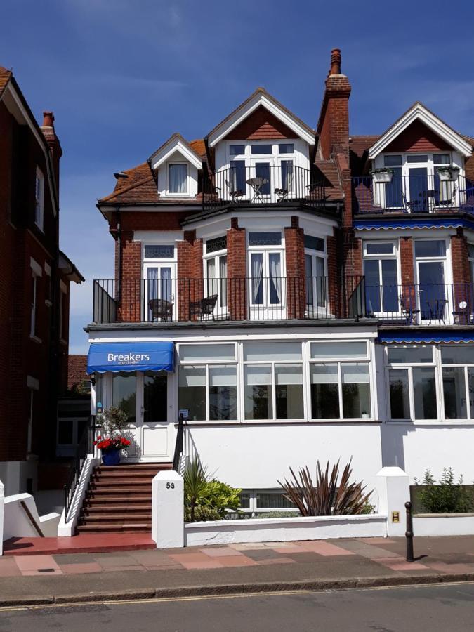 Breakers Bed And Breakfast Истборн Екстериор снимка
