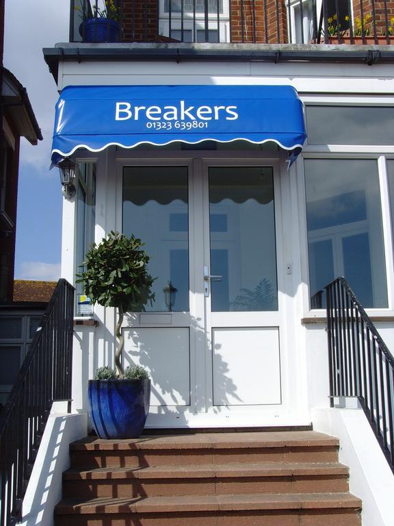 Breakers Bed And Breakfast Истборн Екстериор снимка